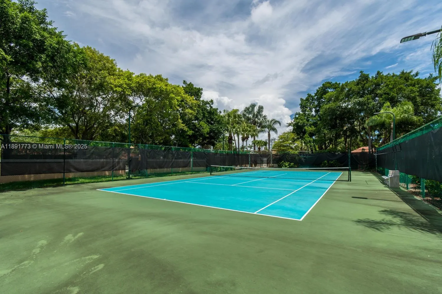 19801 E Country Club Dr, #4501