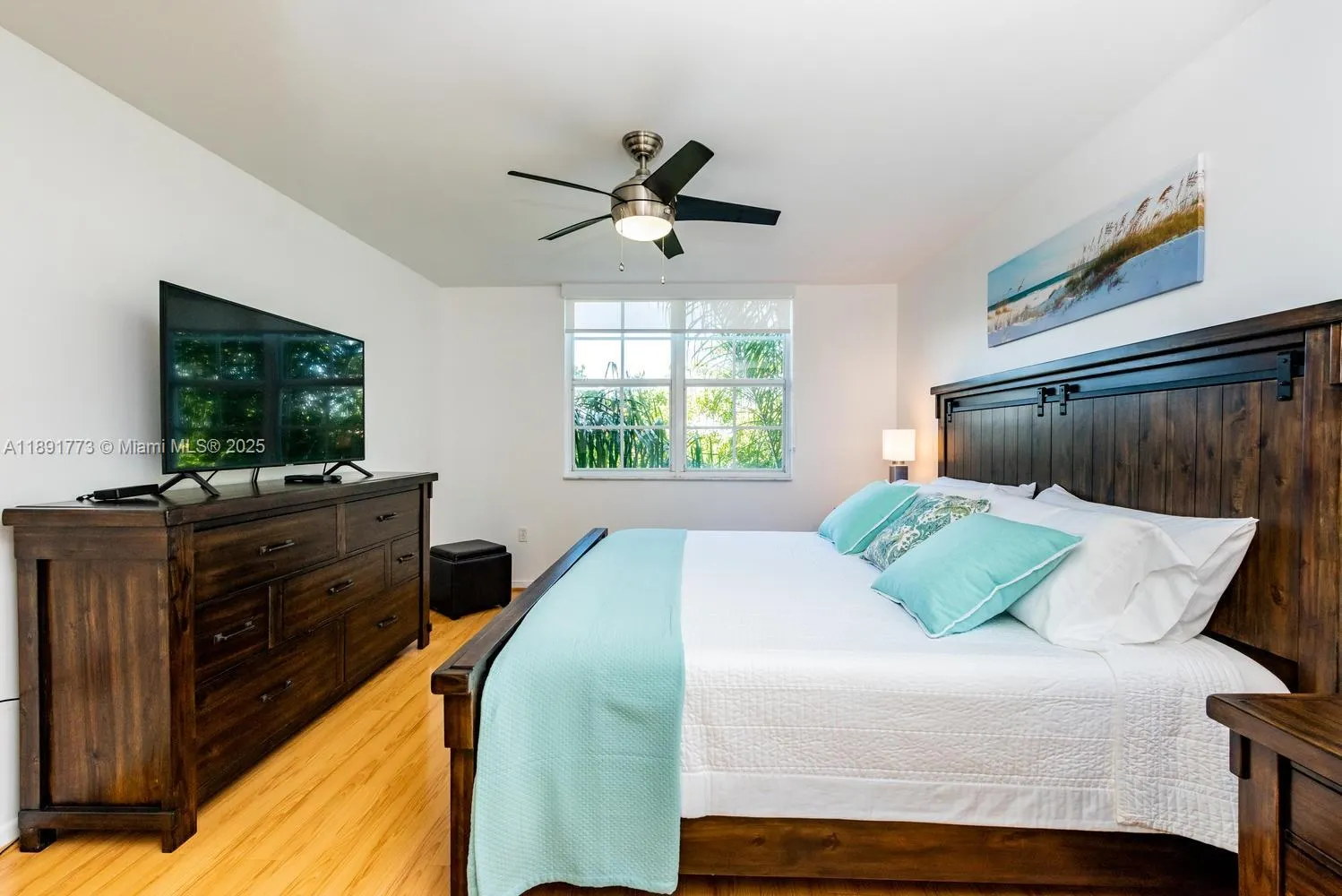 19801 E Country Club Dr, #4501