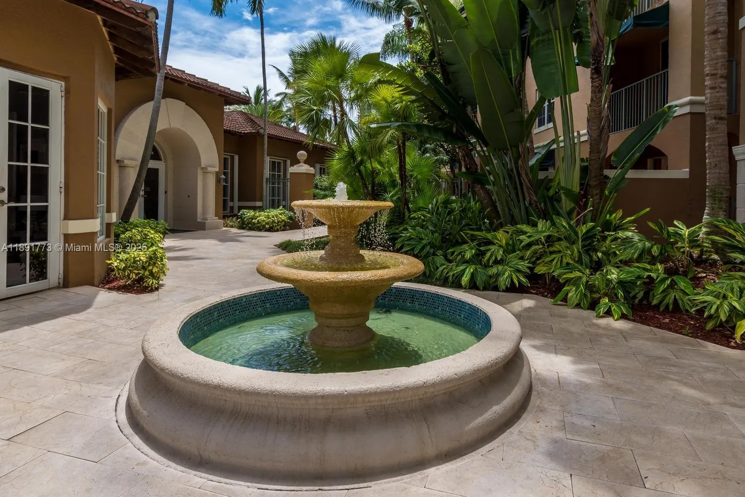 19801 E Country Club Dr, #4501