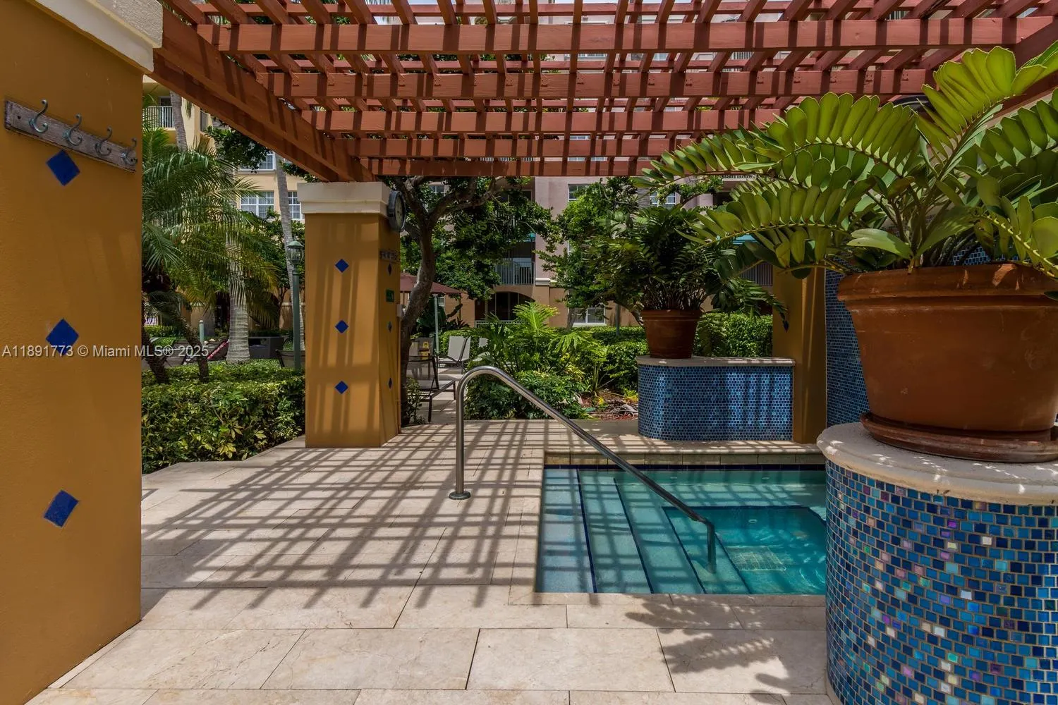 19801 E Country Club Dr, #4501