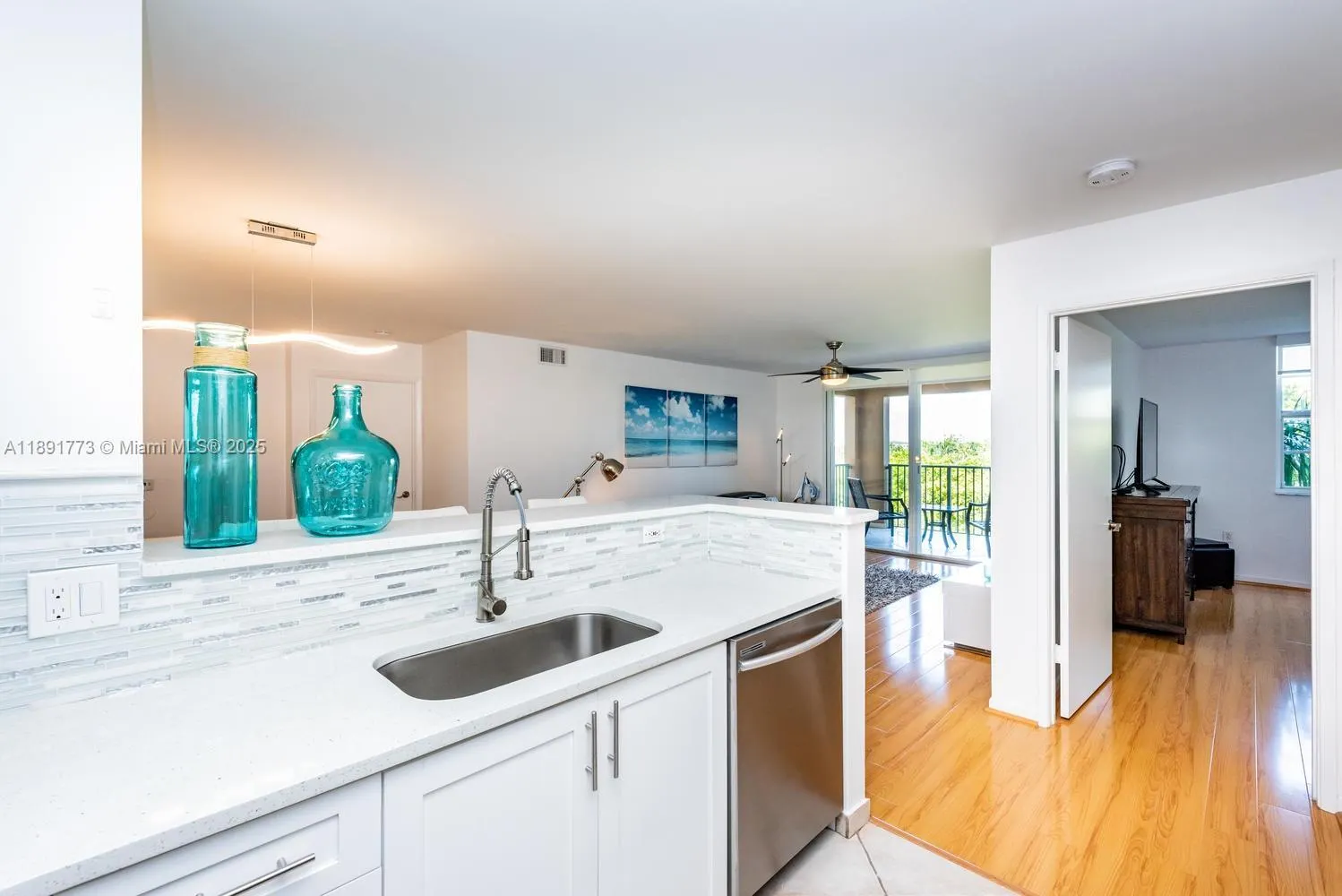 19801 E Country Club Dr, #4501