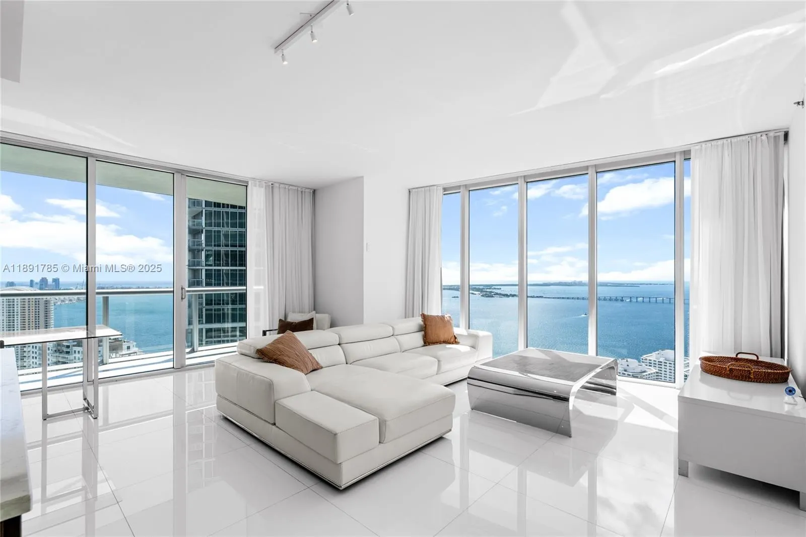 485 Brickell Ave, #4410