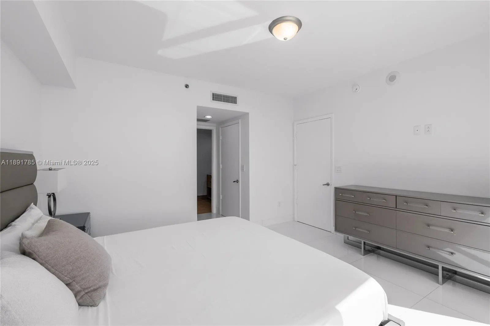 485 Brickell Ave, #4410