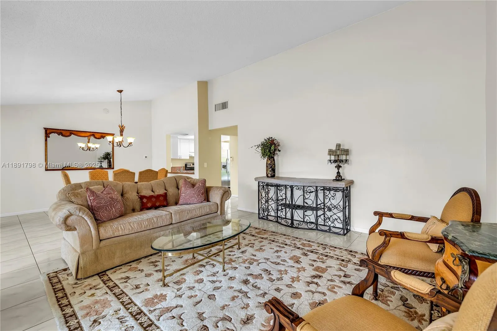 2000 SW 15th Pl