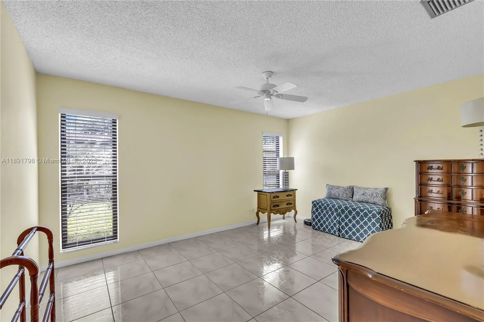 2000 SW 15th Pl