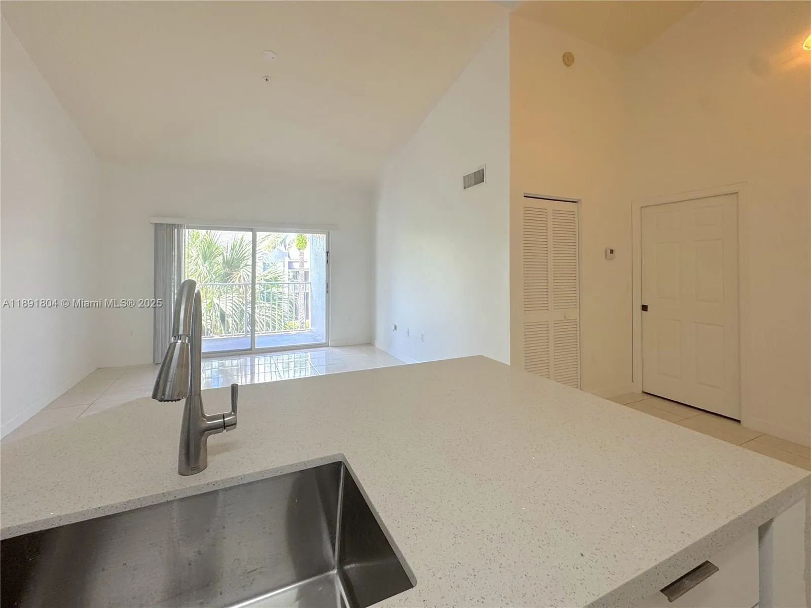 620 SW 111th Ave, #304