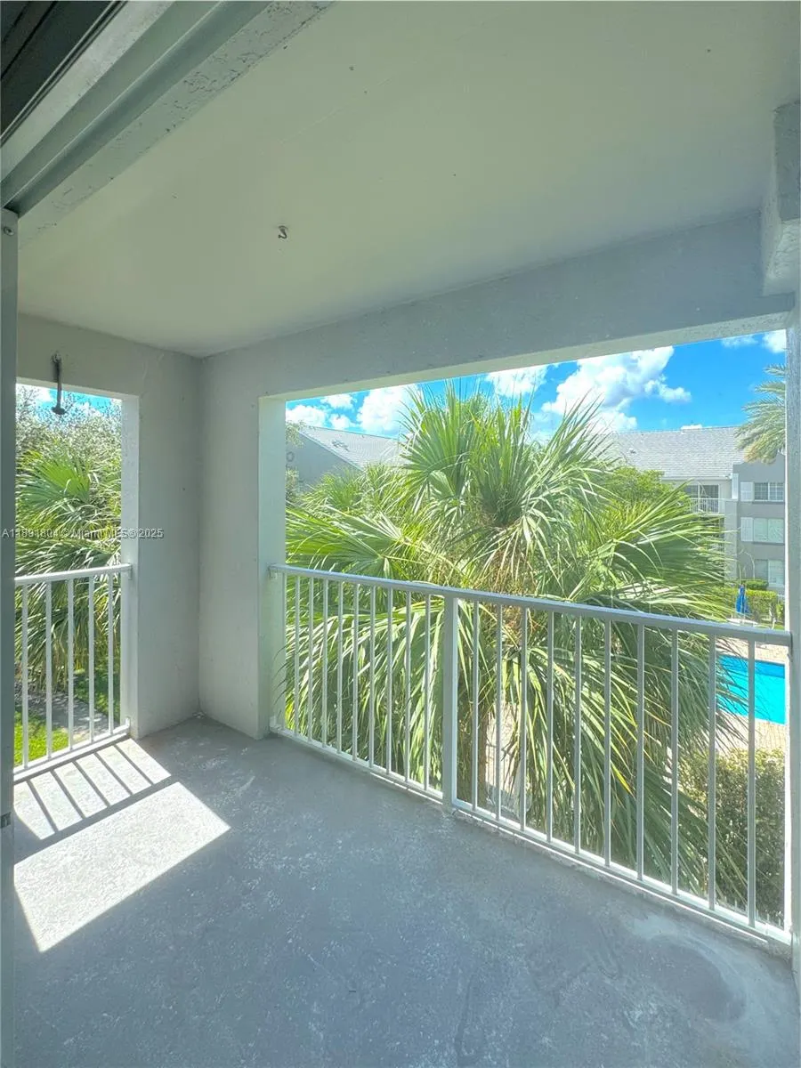 620 SW 111th Ave, #304