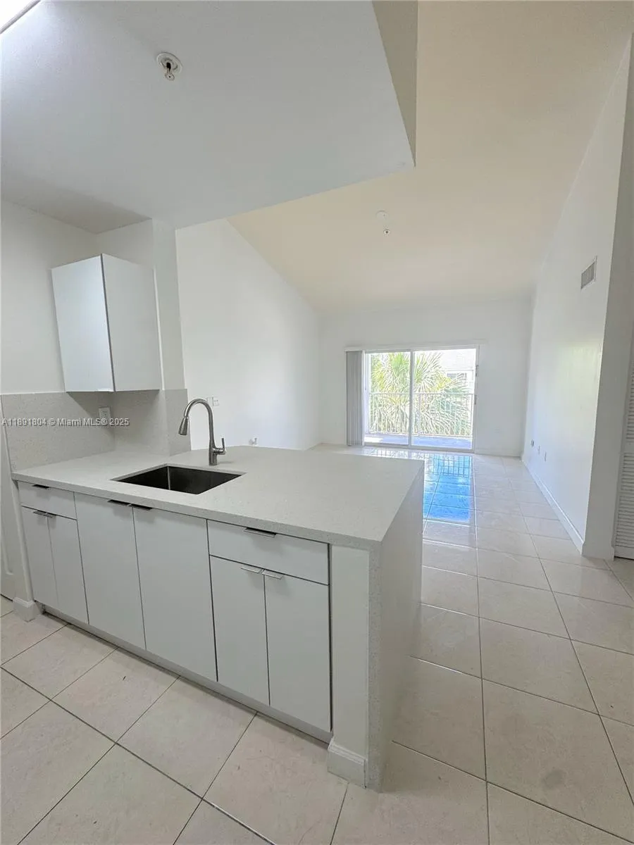 620 SW 111th Ave, #304