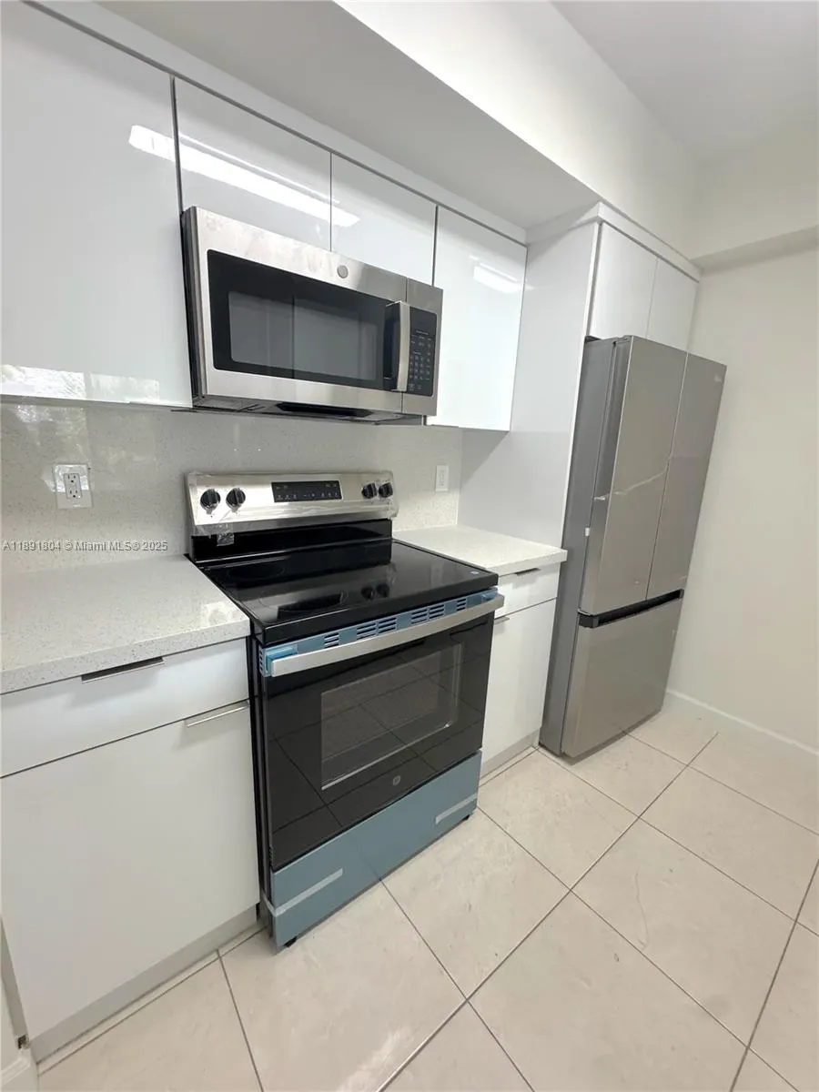 620 SW 111th Ave, #304