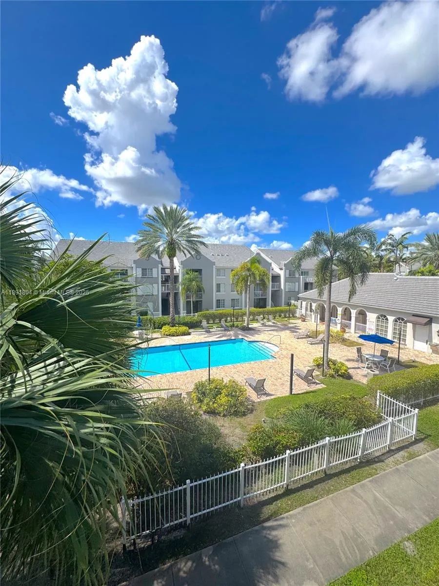 620 SW 111th Ave, #304
