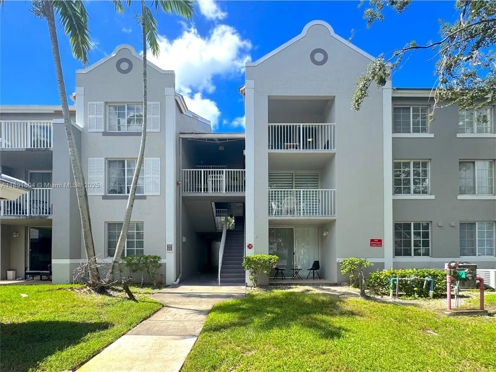 620 SW 111th Ave, #304
