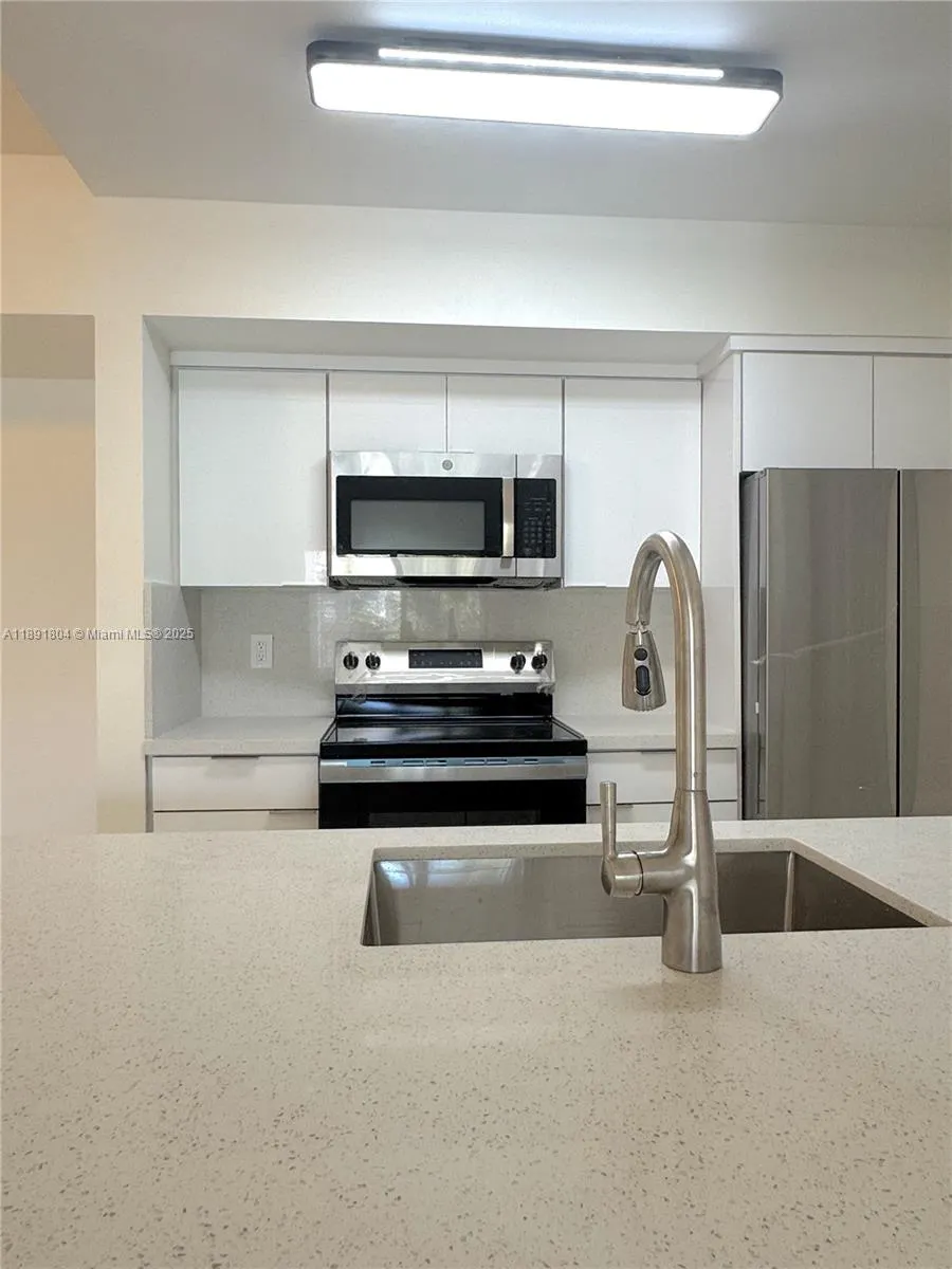 620 SW 111th Ave, #304
