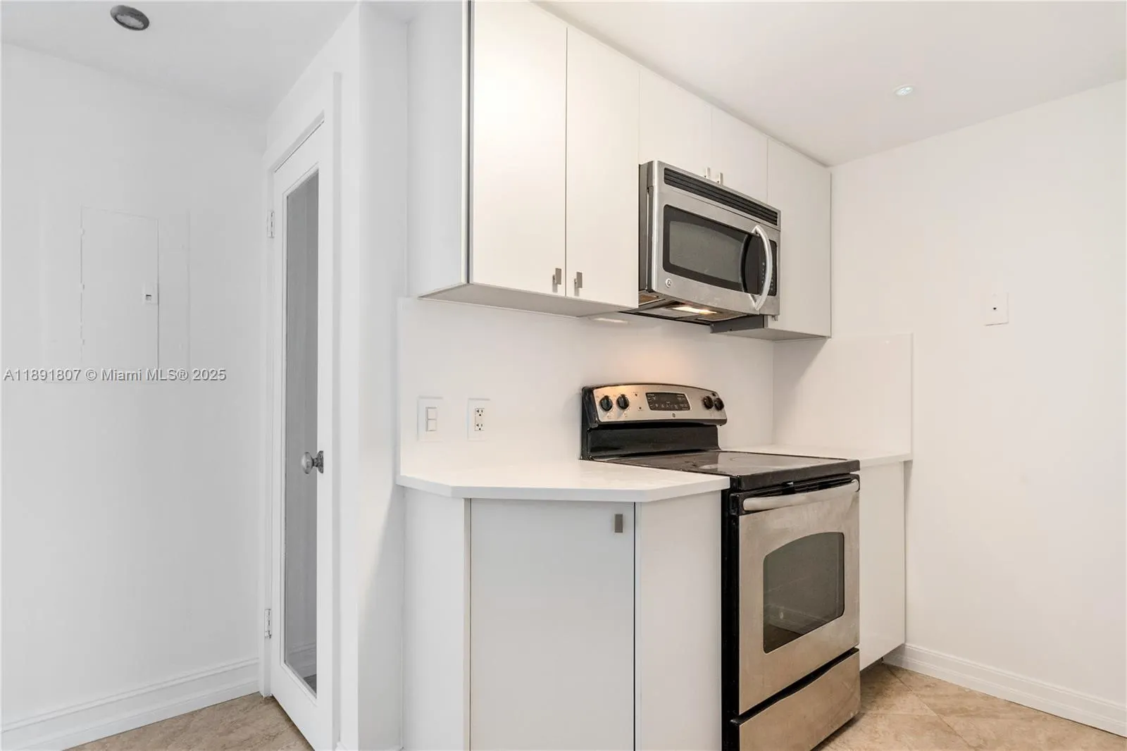 701 Brickell Key Blvd, #1411