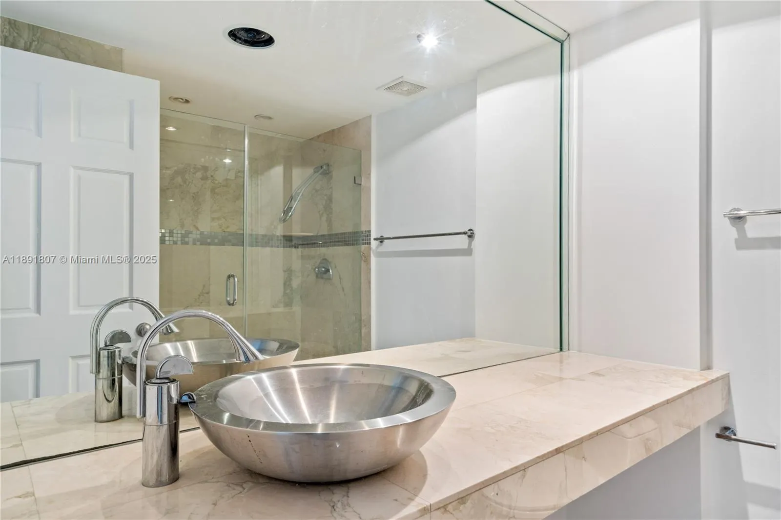 701 Brickell Key Blvd, #1411