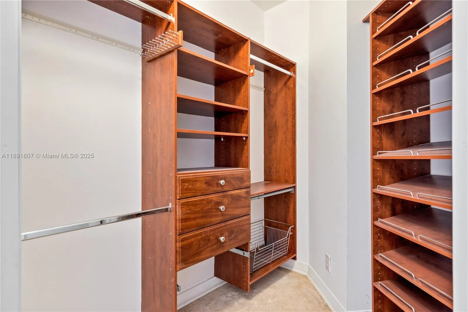 701 Brickell Key Blvd, #1411