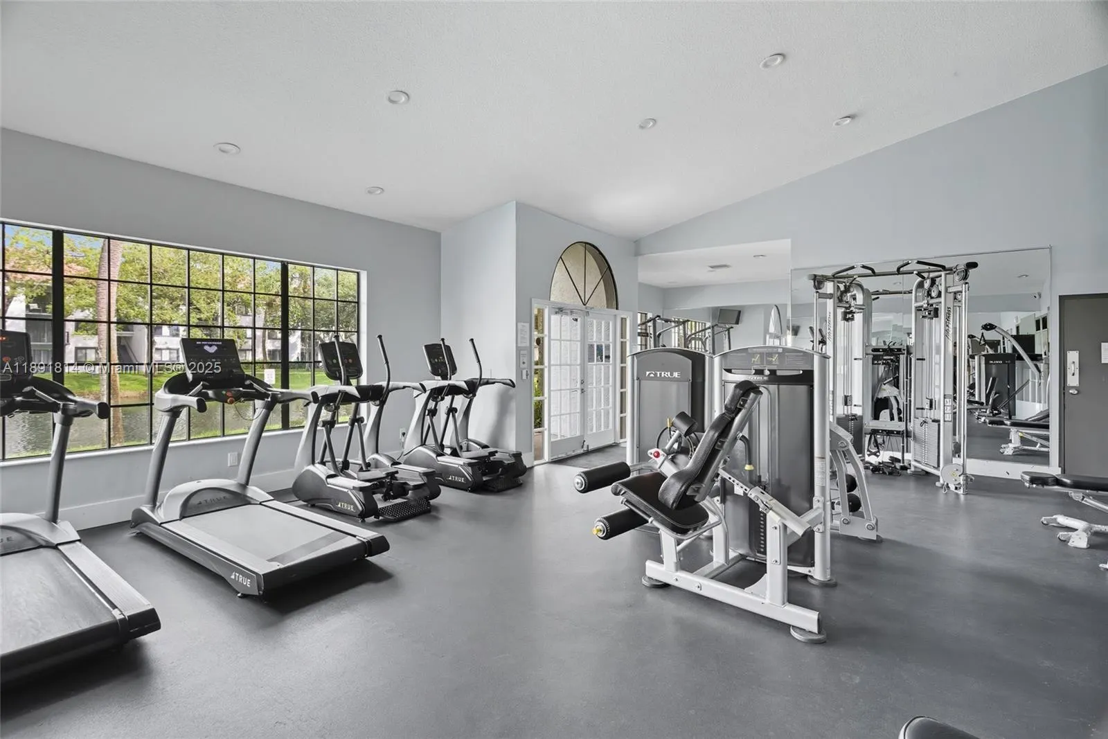 9122 W Atlantic Blvd, #732