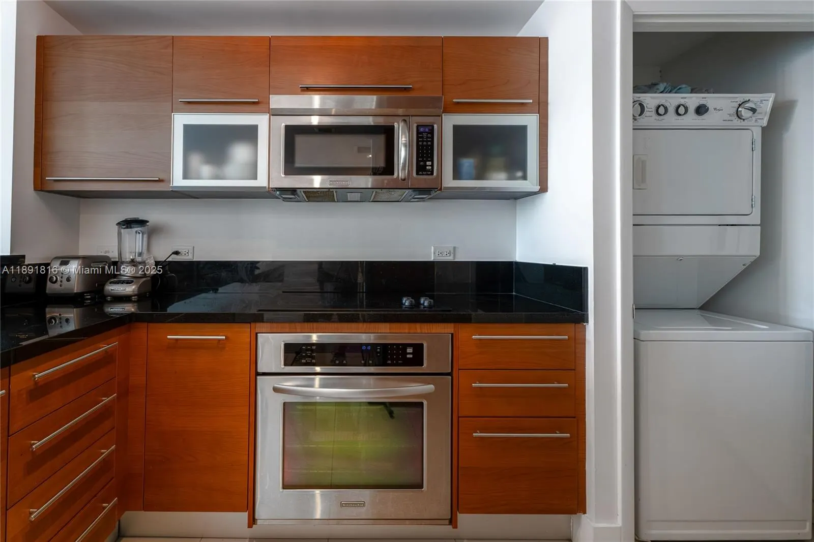 253 NE 2nd St, #3203