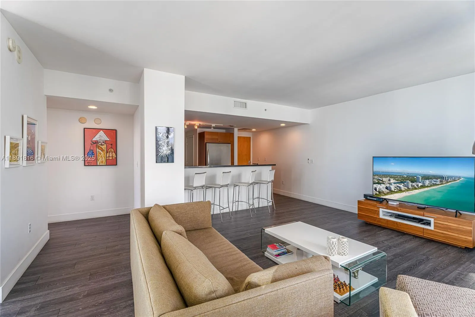 253 NE 2nd St, #3203