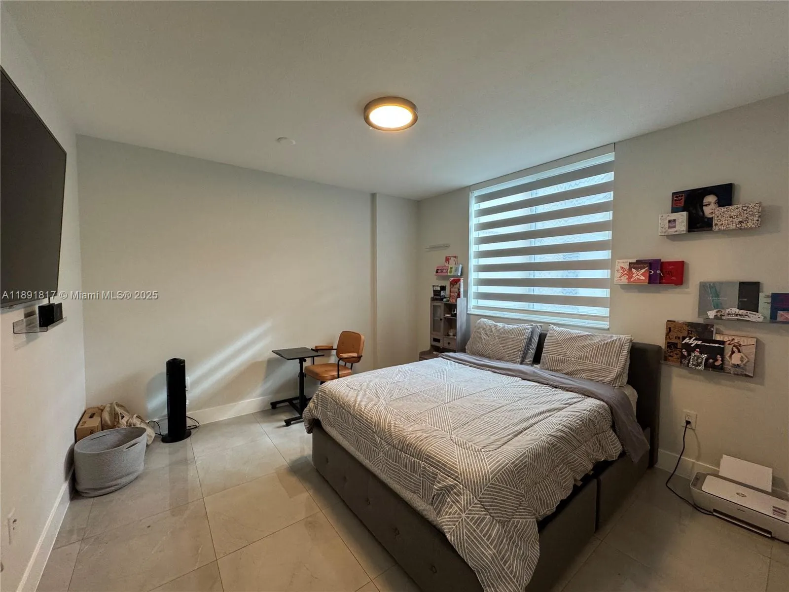 2775 NE 187th St, #318