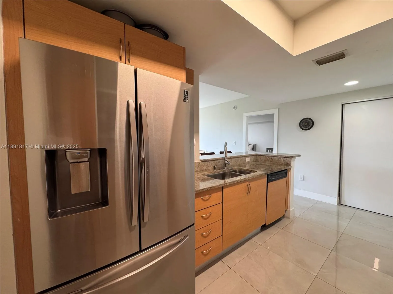 2775 NE 187th St, #318