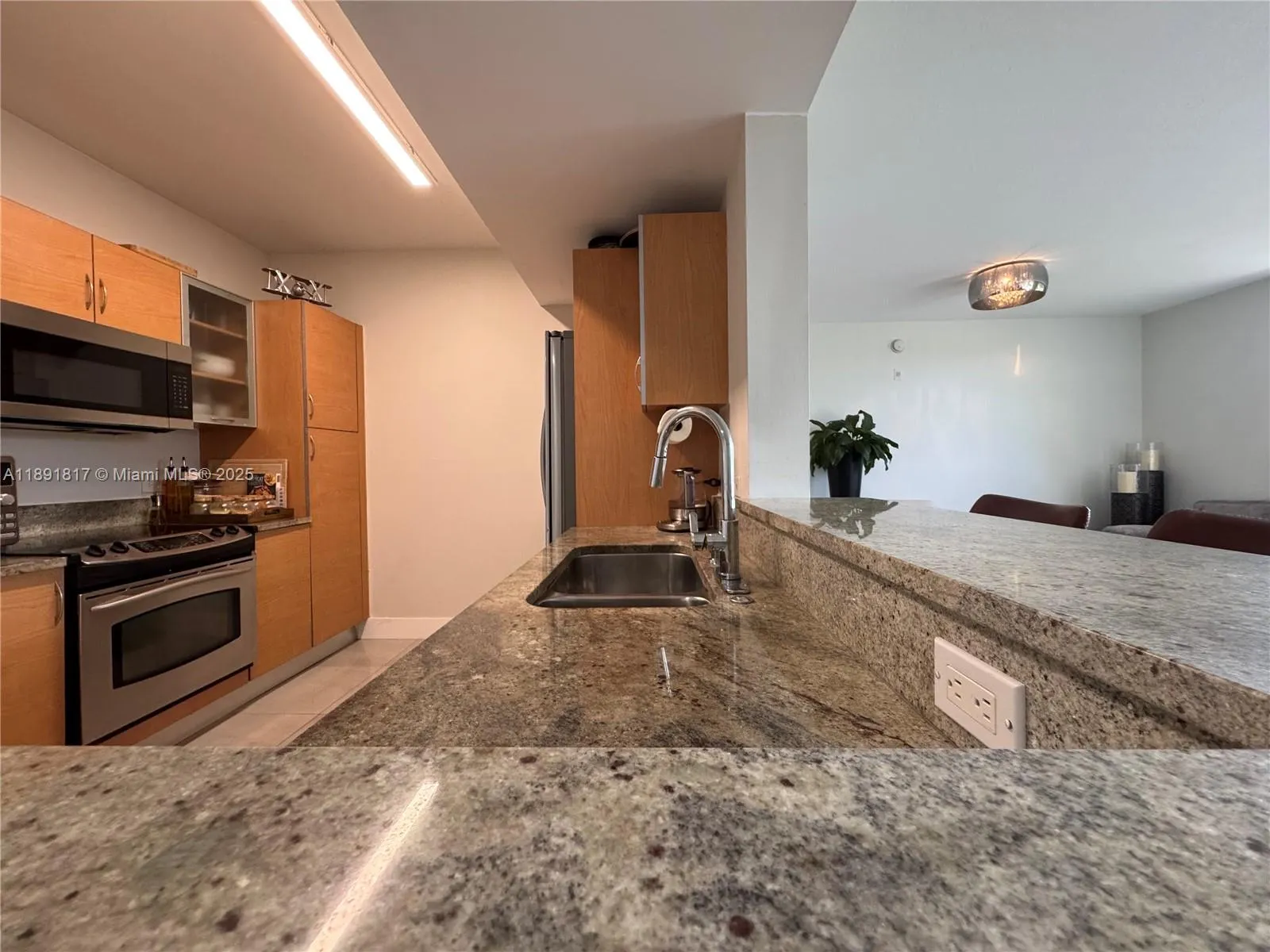 2775 NE 187th St, #318