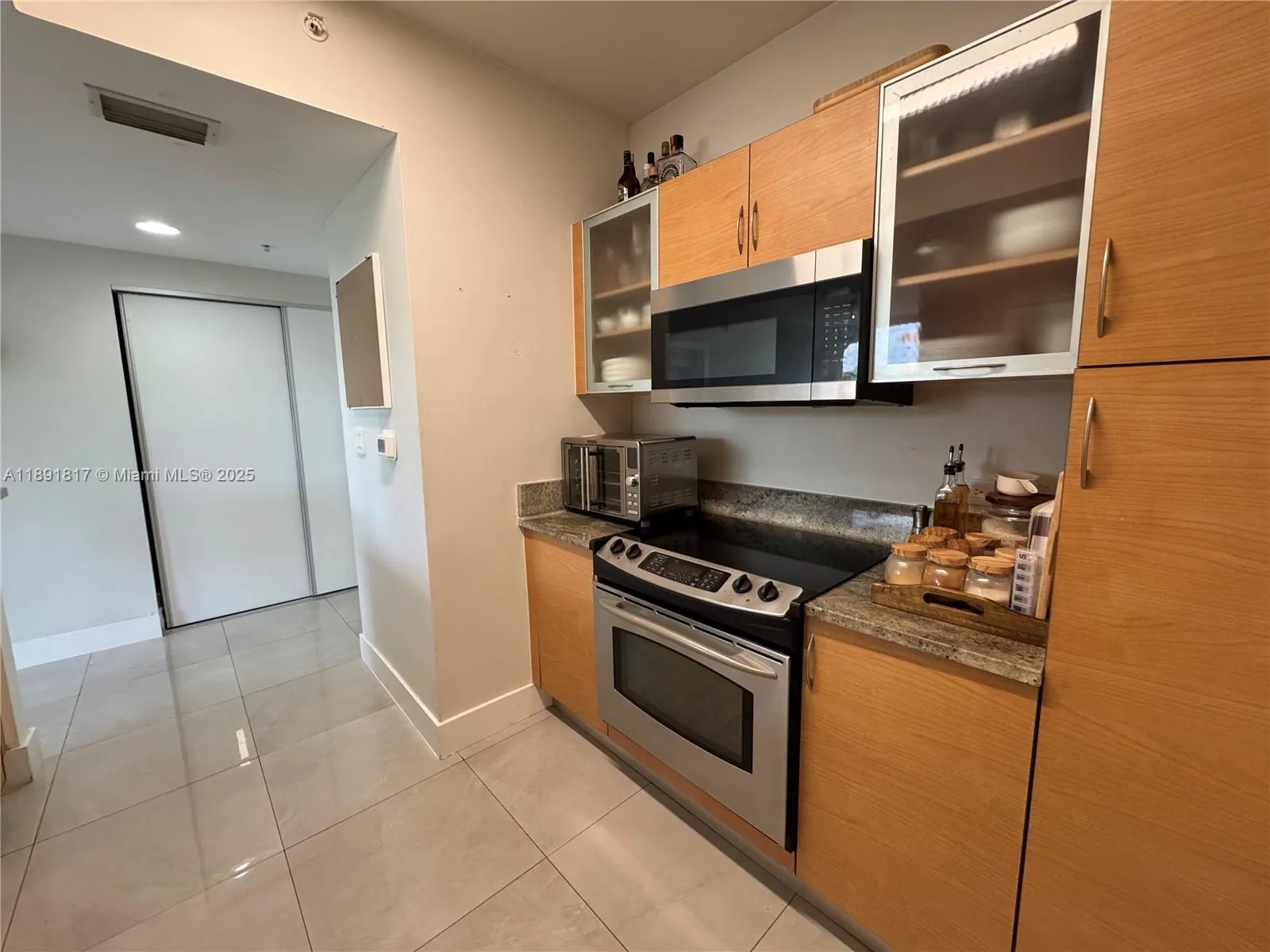 2775 NE 187th St, #318