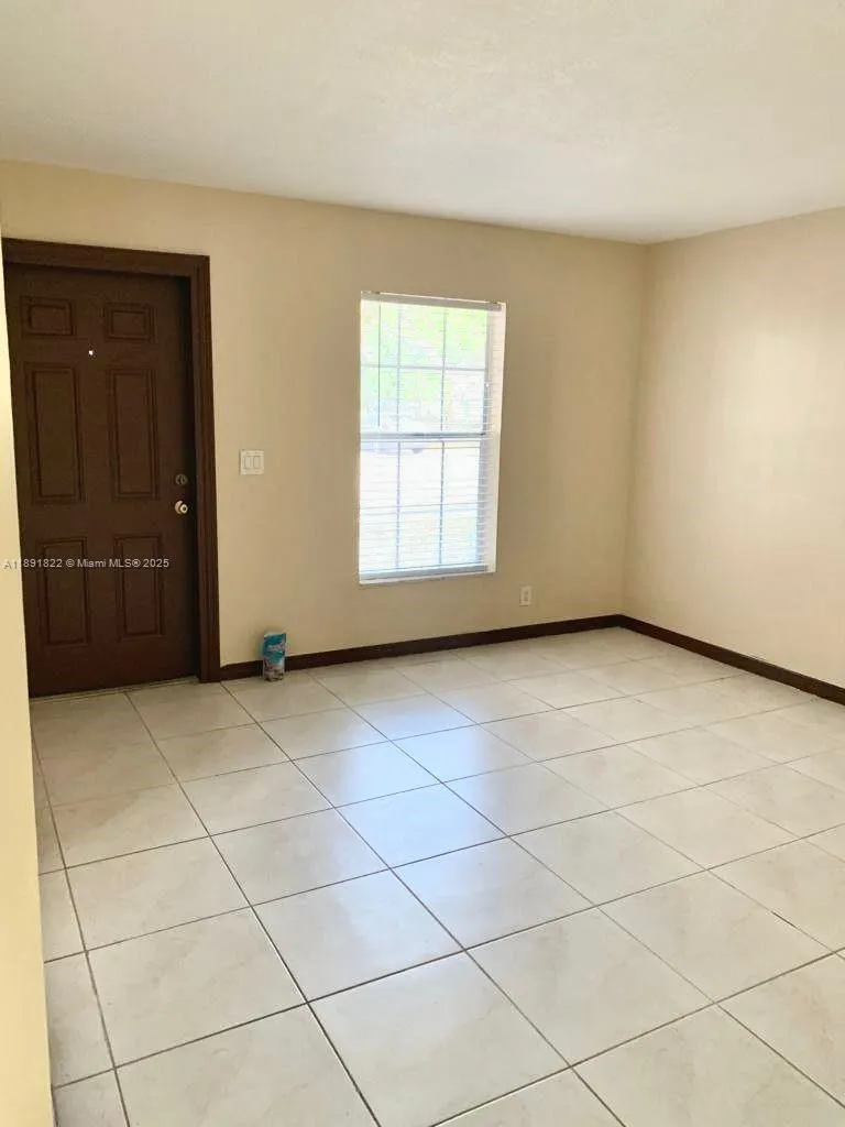4951 Wedgewood Way, #3