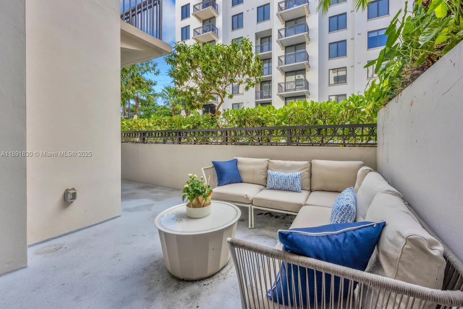 301 Altara Ave, #419