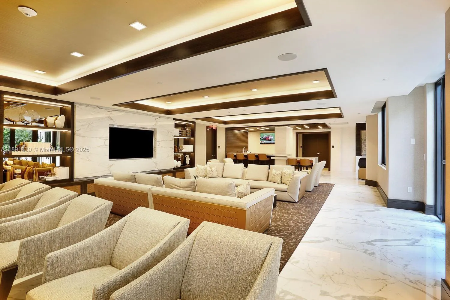 301 Altara Ave, #419