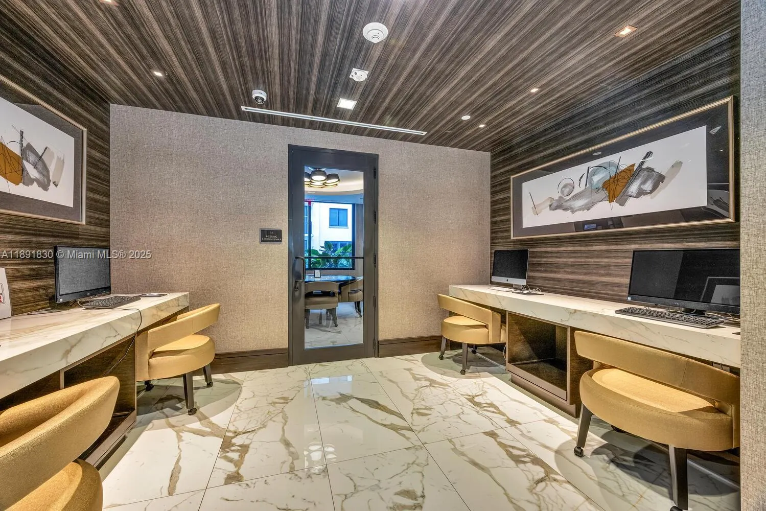 301 Altara Ave, #419