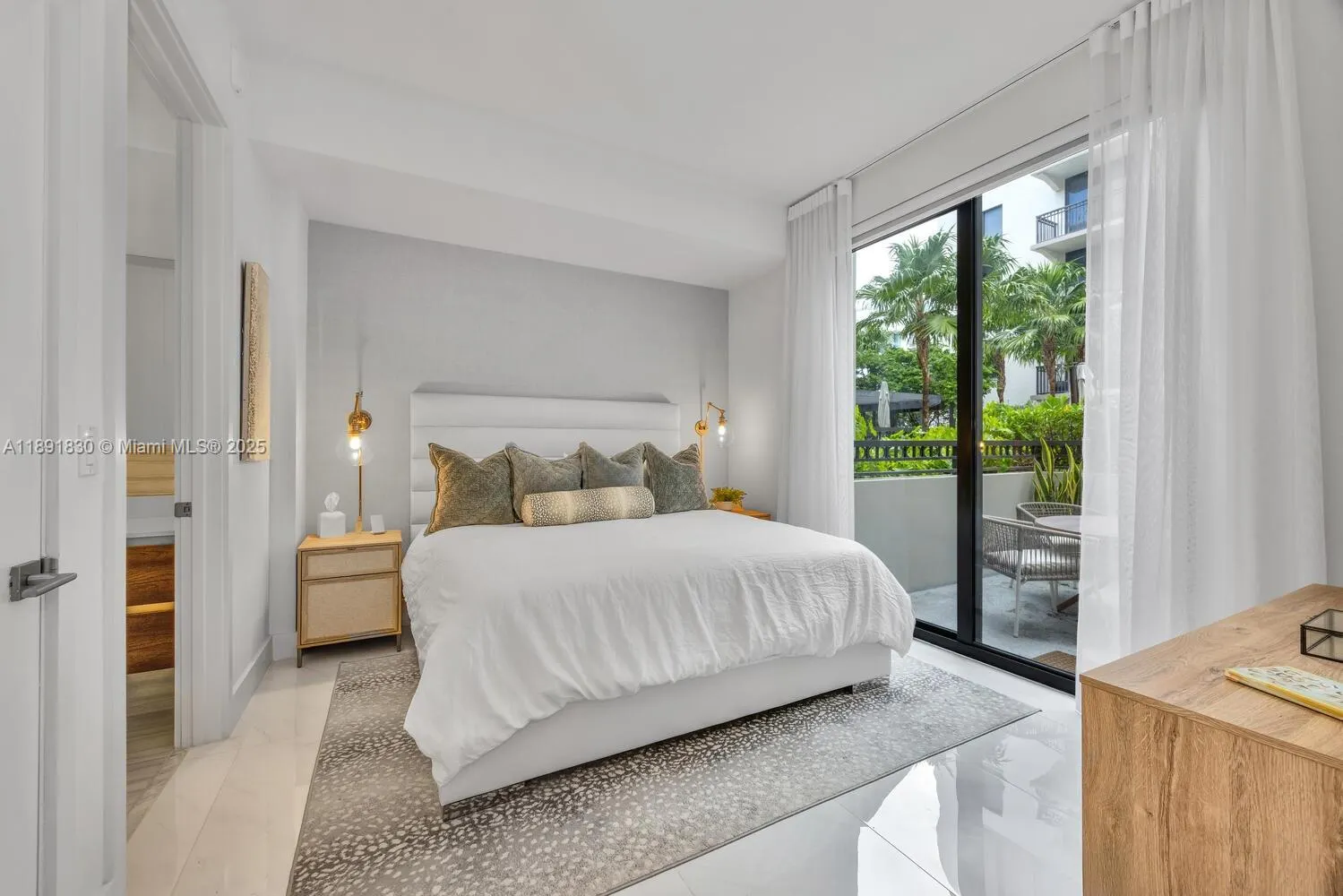 301 Altara Ave, #419