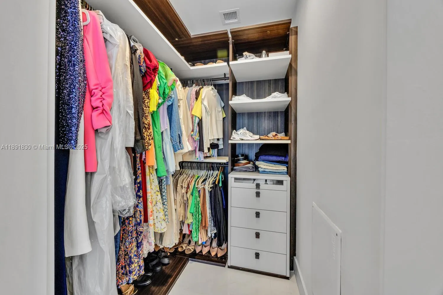 301 Altara Ave, #419