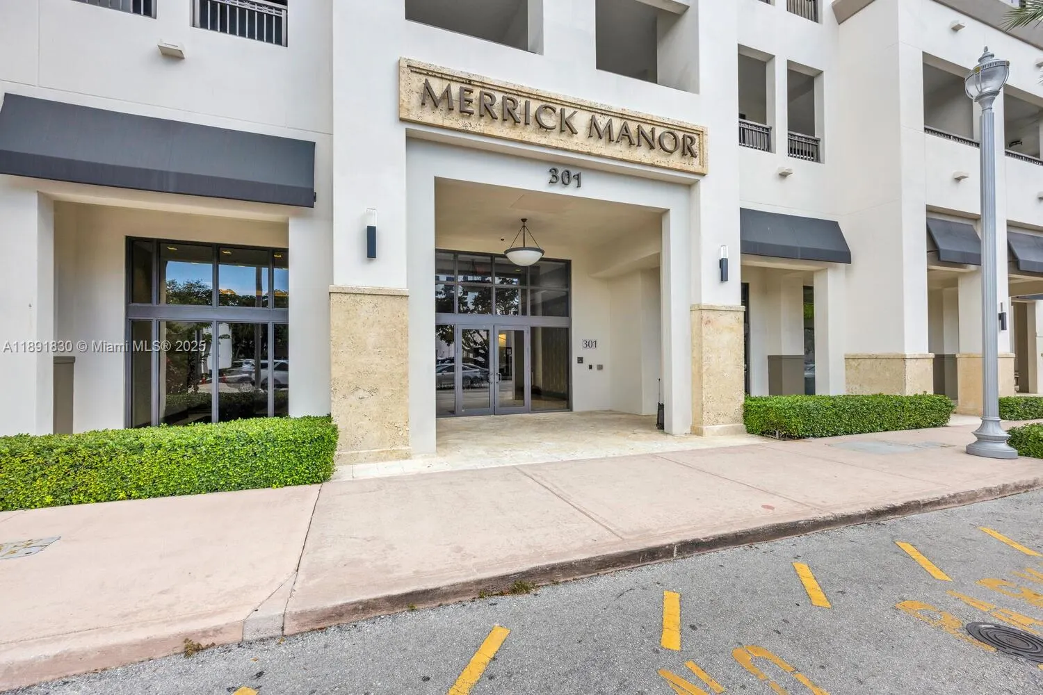 301 Altara Ave, #419