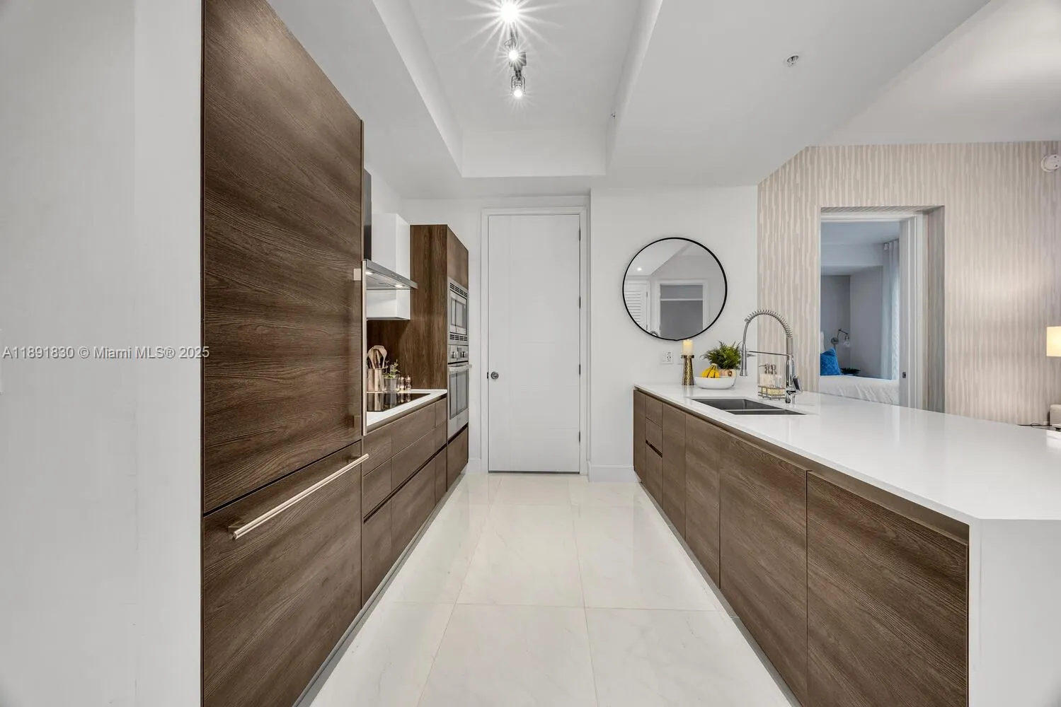 301 Altara Ave, #419