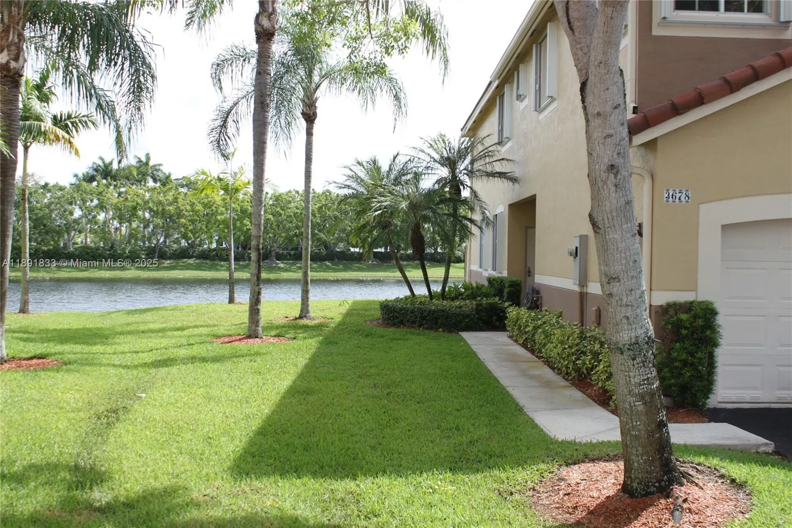 3678 San Simeon Cir
