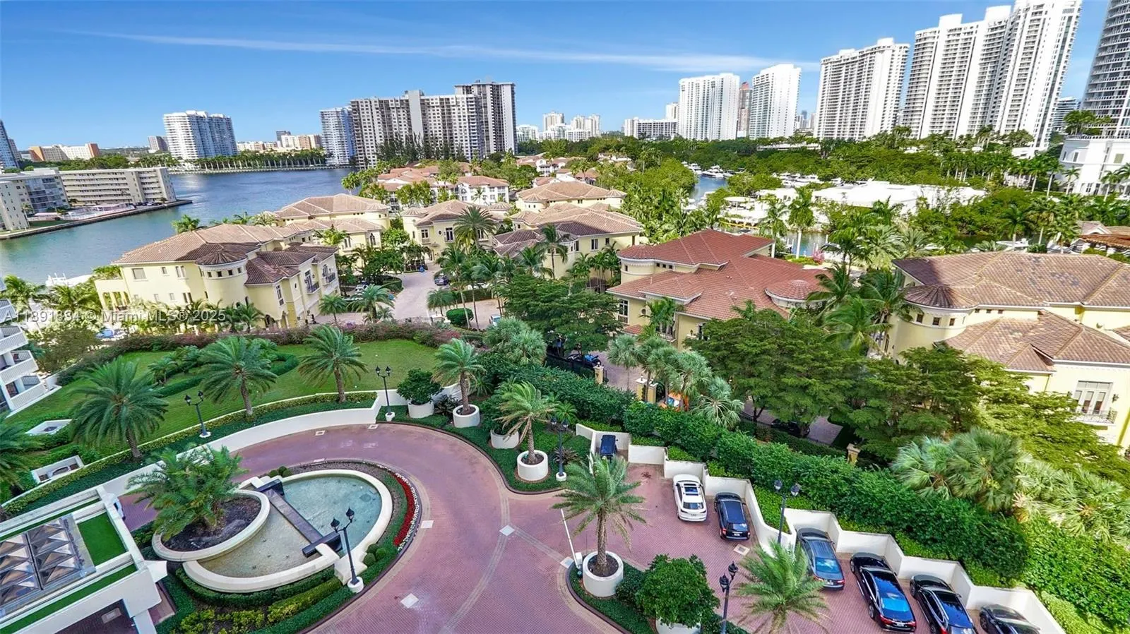 1000 Island Blvd, #1004