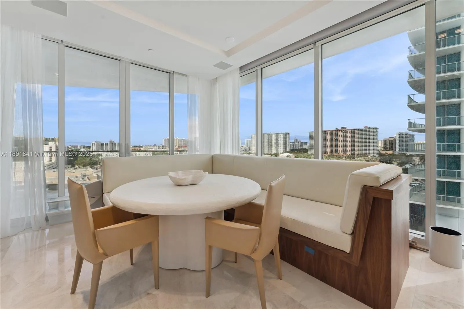 16901 Collins Ave, #805