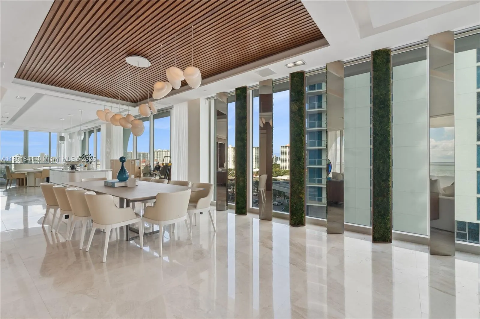 16901 Collins Ave, #805