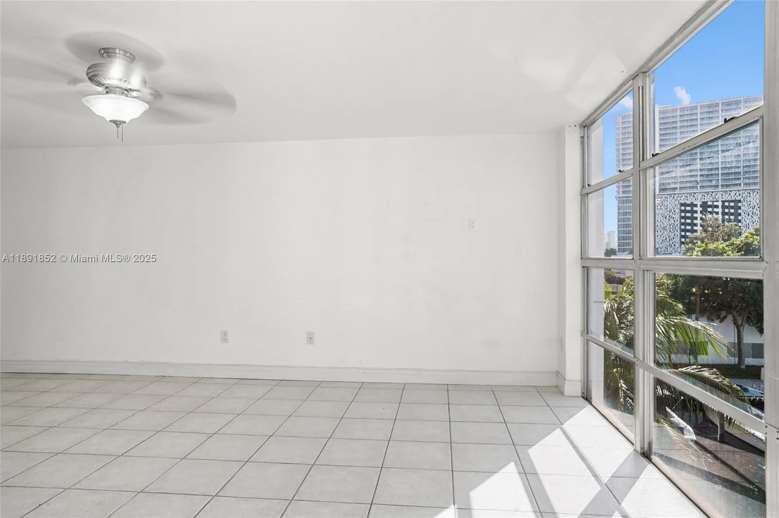 1700 NW N River Dr, #406