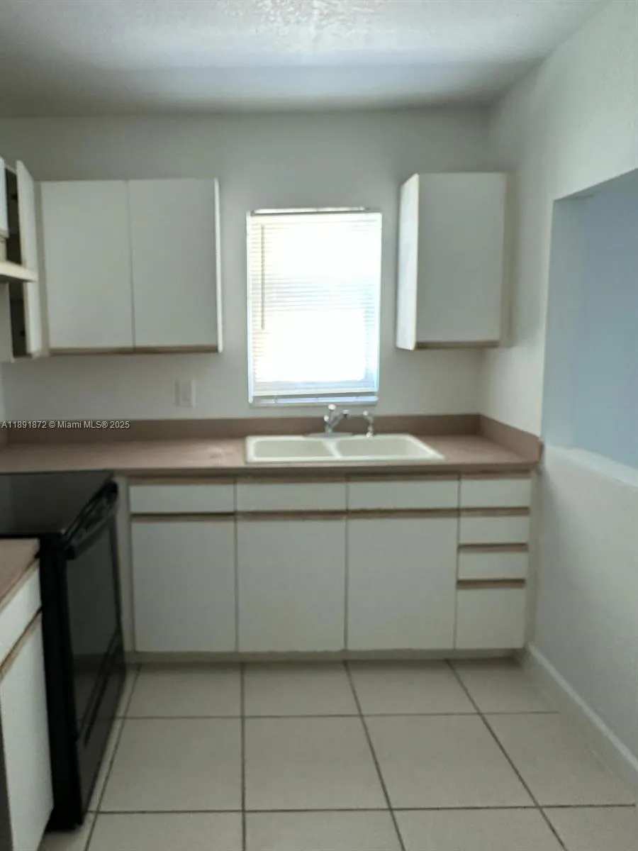 4160 NW 21st St, #146A