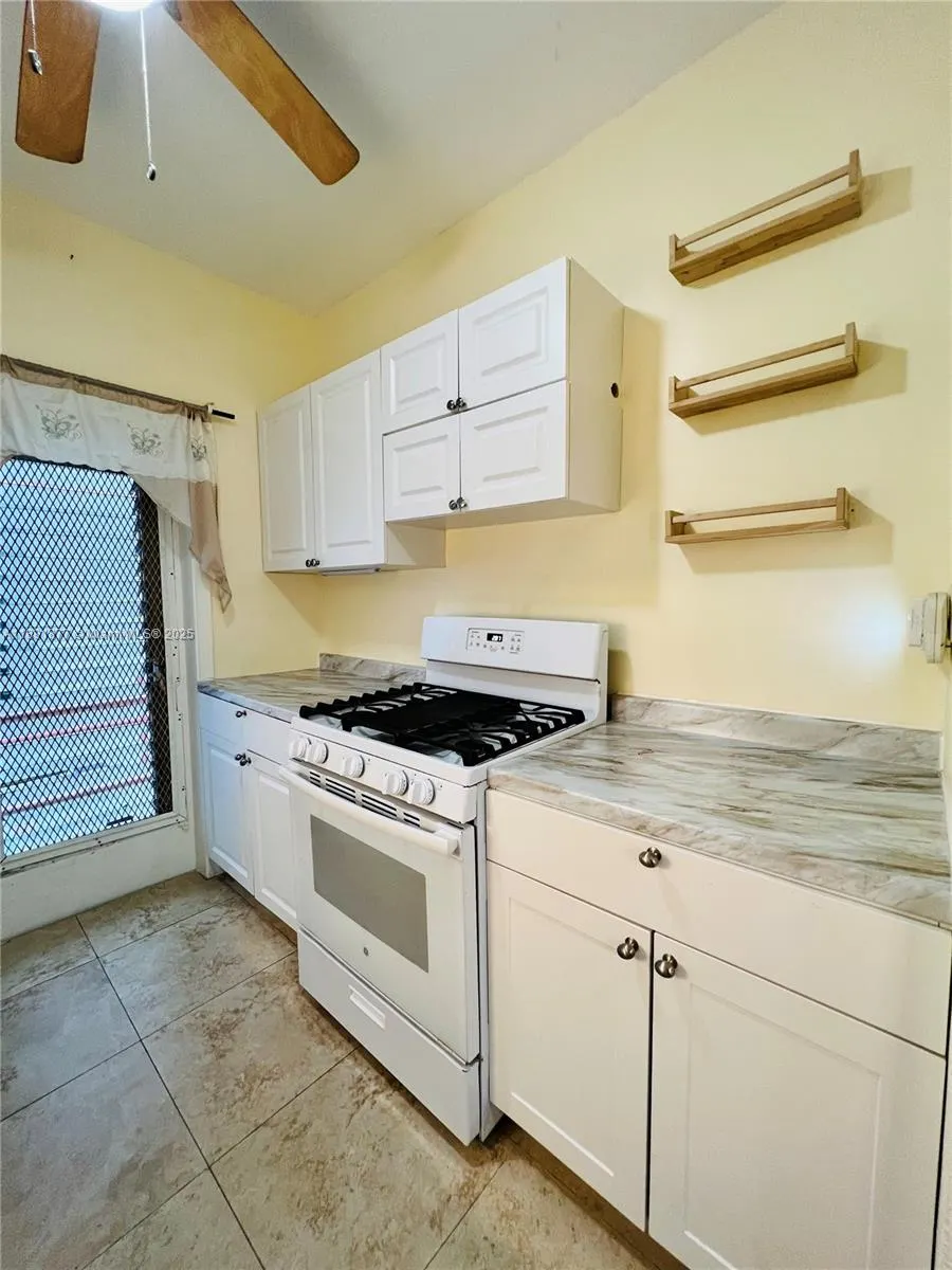 1141 Meridian Ave, #6