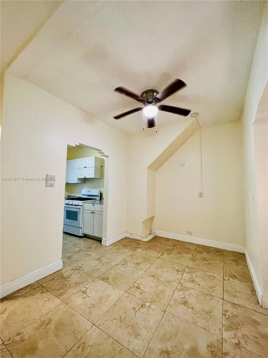 1141 Meridian Ave, #6