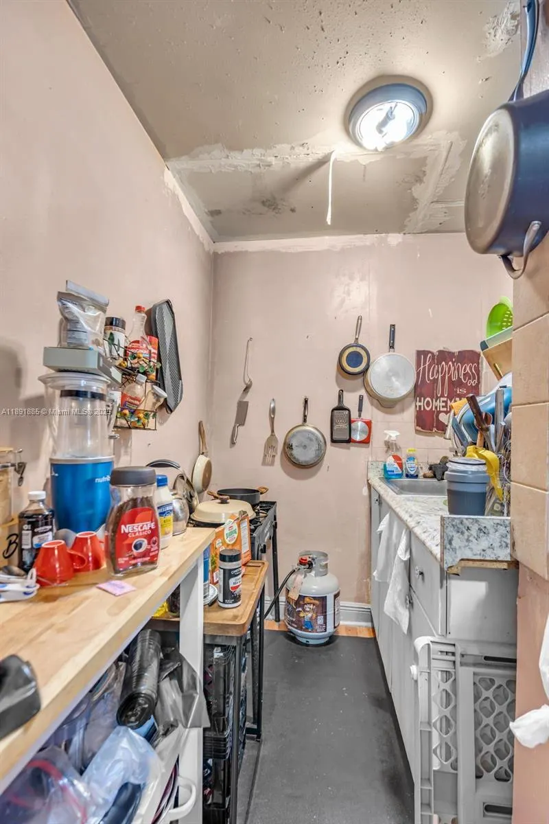 230 E 62nd St