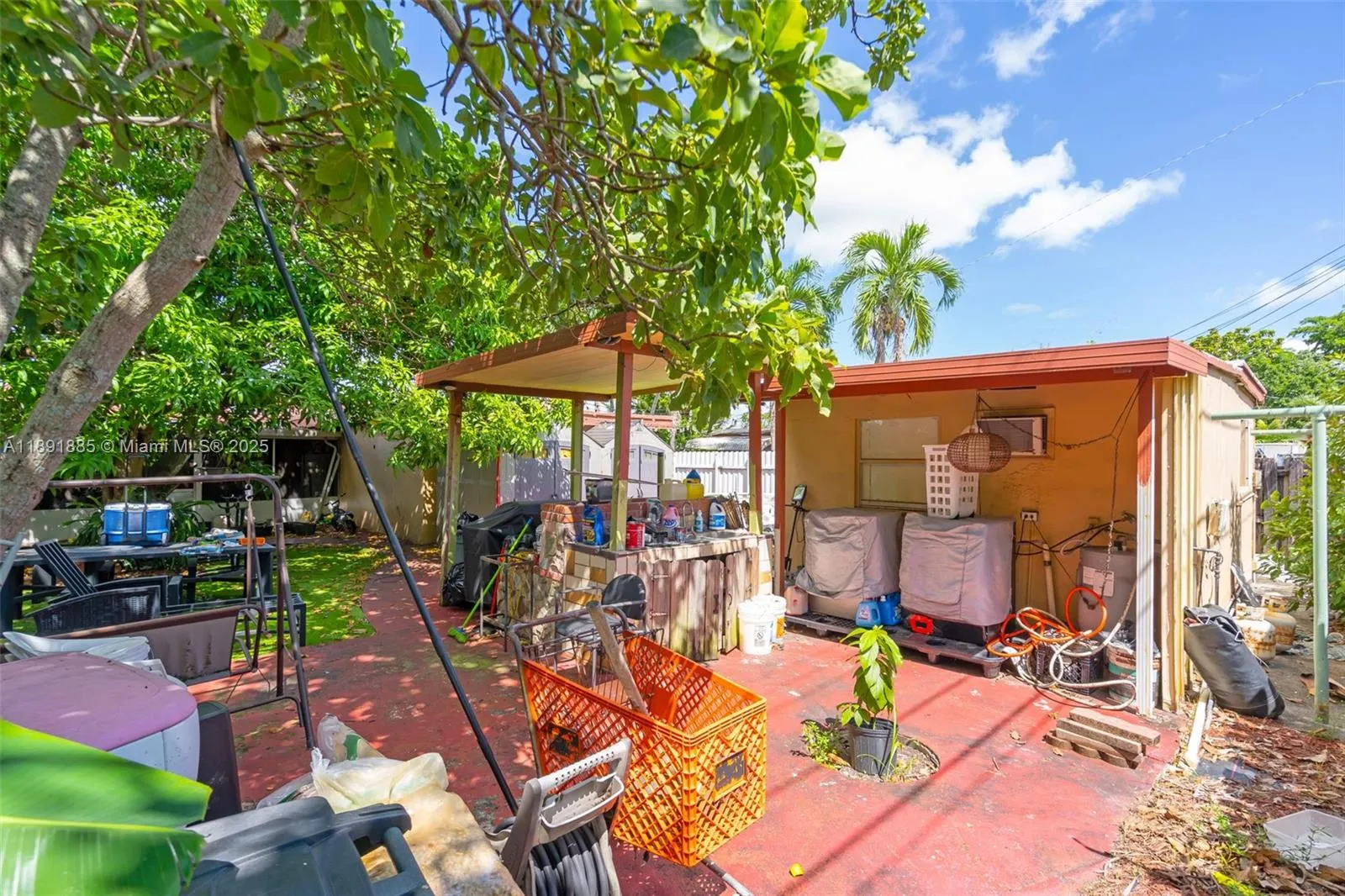 230 E 62nd St