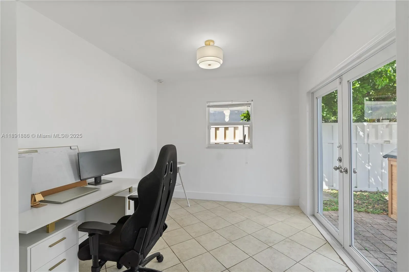 301 NW 53rd Ct