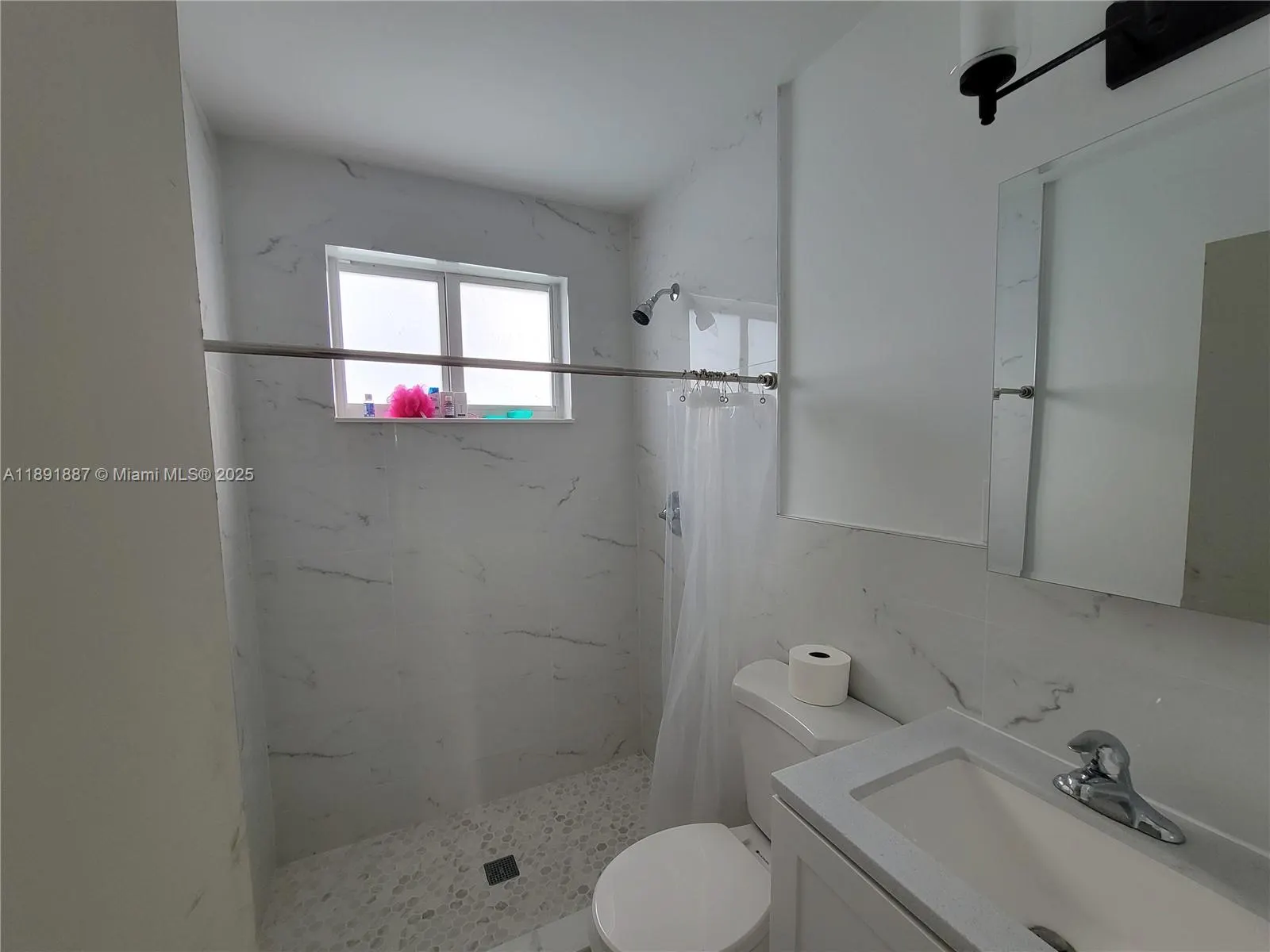 2450 SW 5th St, #2450
