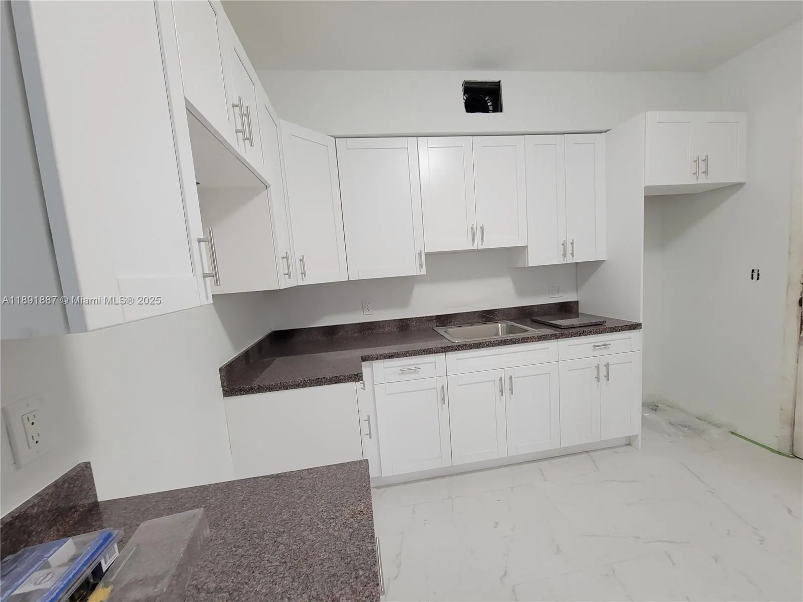 2450 SW 5th St, #2450