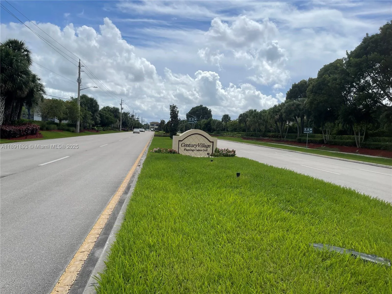 800 SW 142nd Ave, #104N