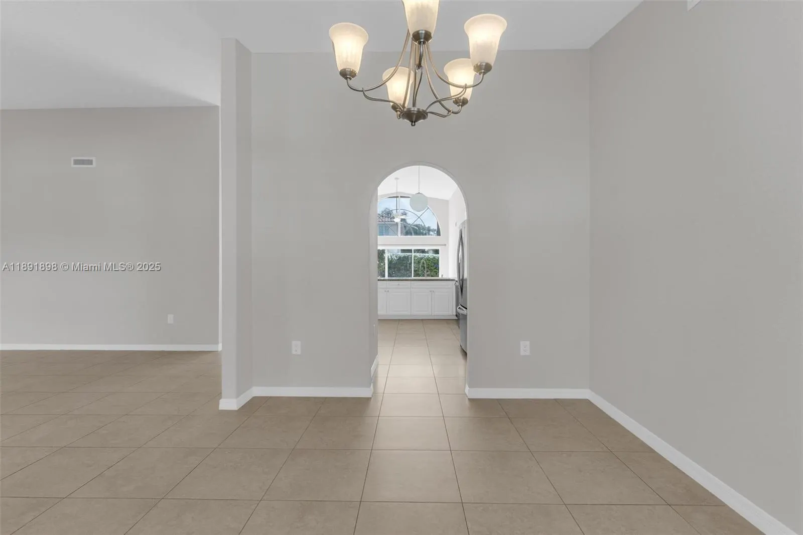 10635 NW 54th St