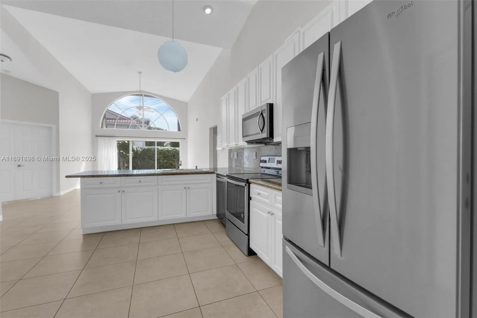 10635 NW 54th St